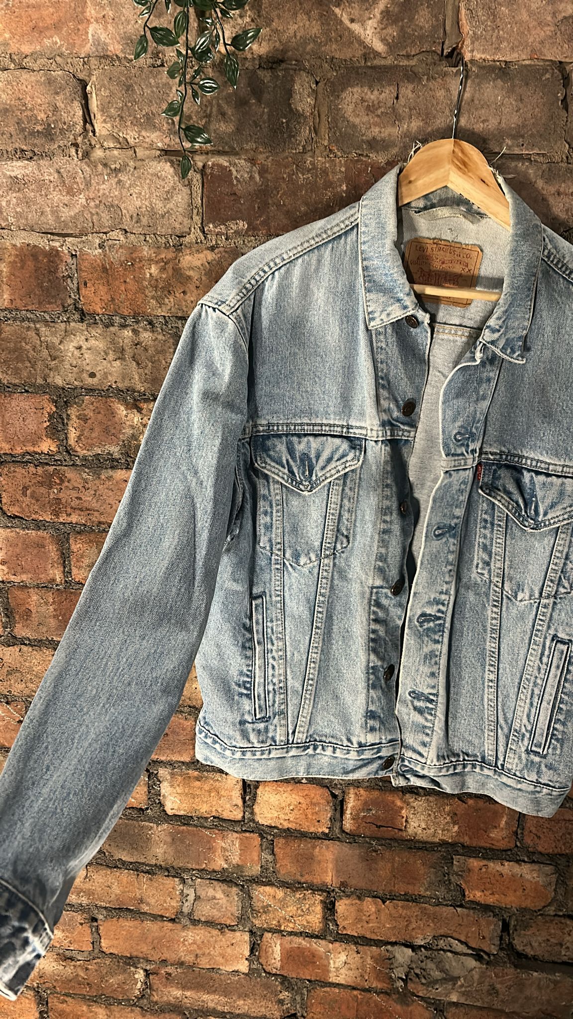 Levi’s light wash denim jacket