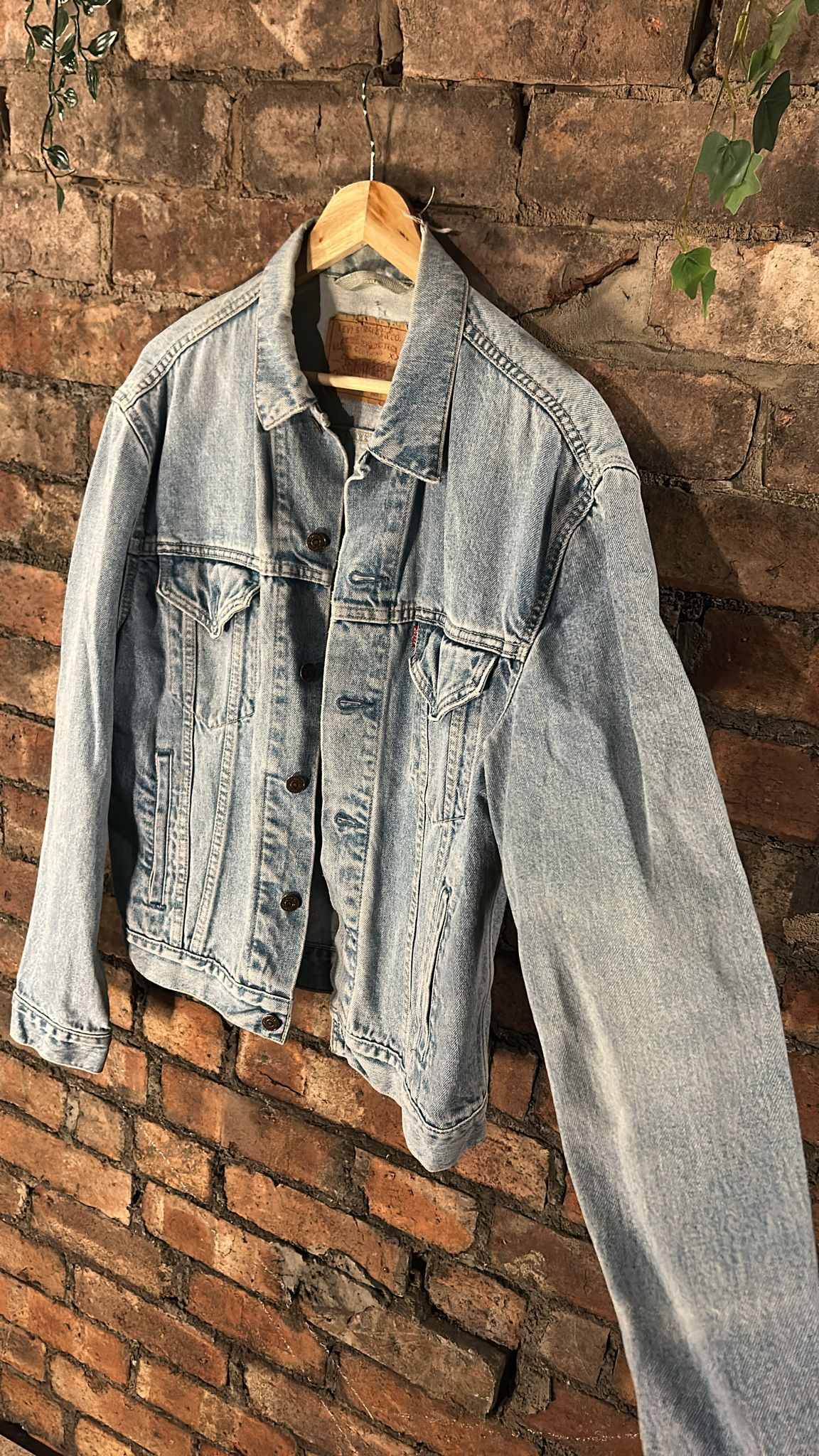 Levi’s light wash denim jacket