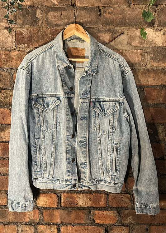 Levi’s light wash denim jacket